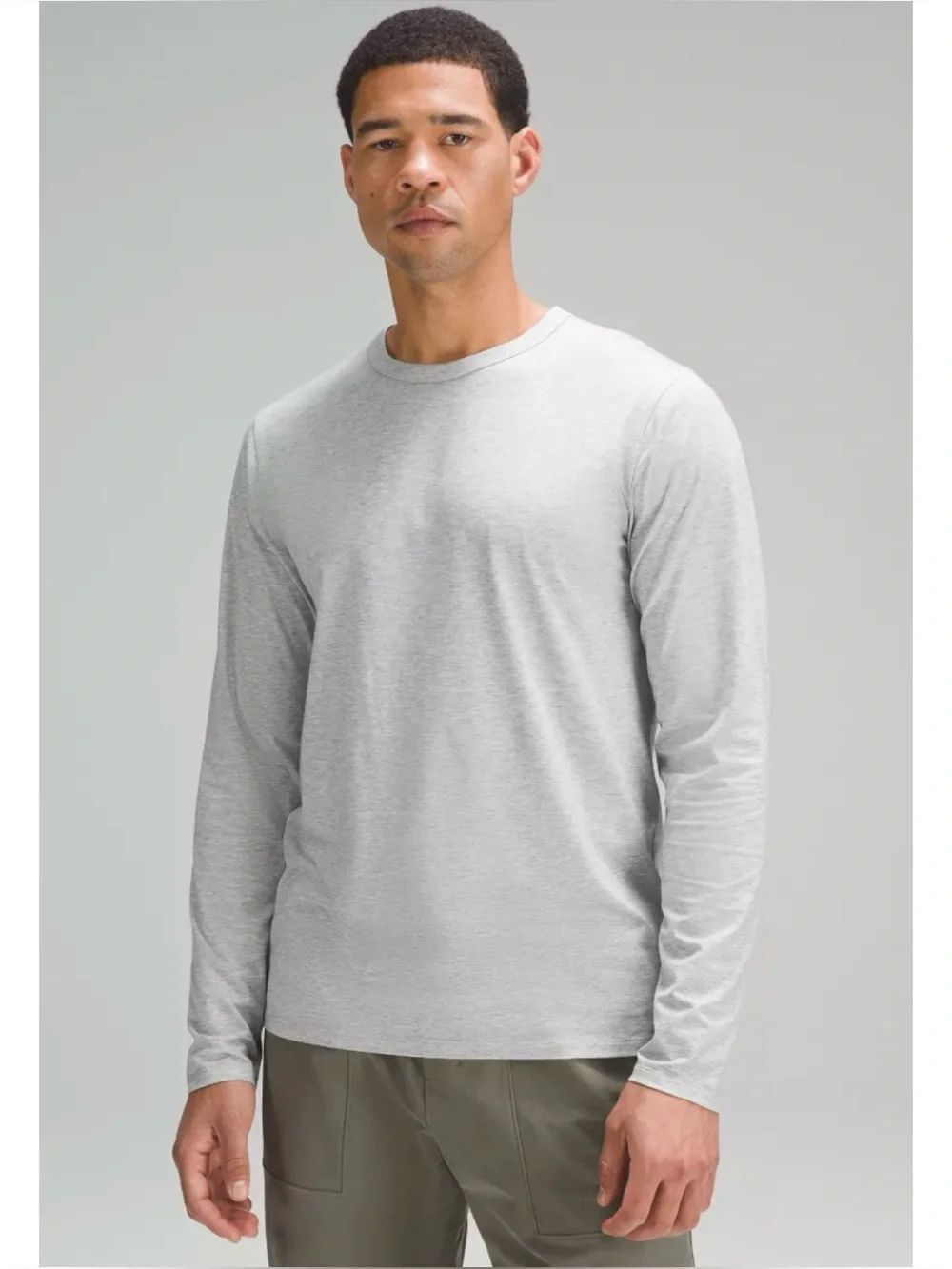 Lululemon Fundamental Long Sleeve Shirt in Light Heather Gray Size M ~ Excellent